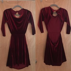 Lulu’s backless velvet dress